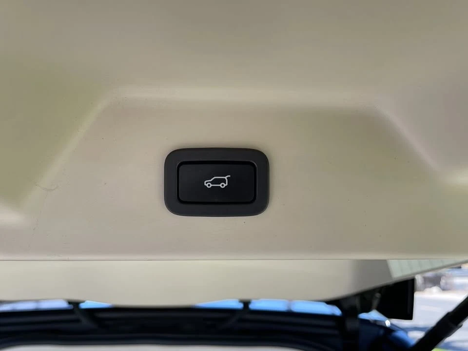2017 Land Rover Range Rover L405 - Image 12 of 20
