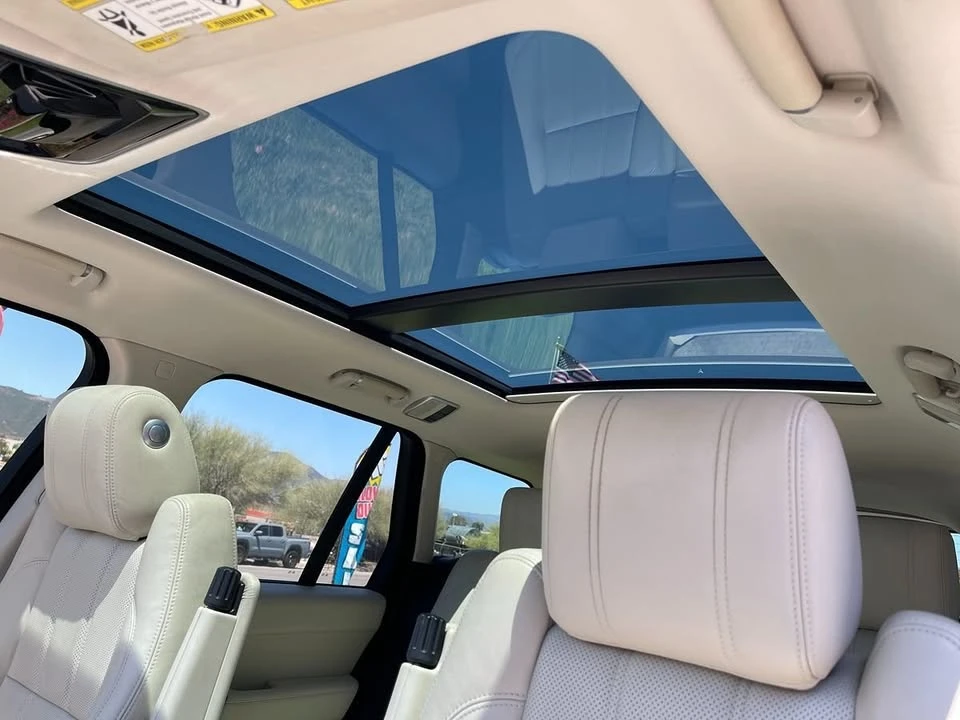 2017 Land Rover Range Rover L405 - Image 17 of 20