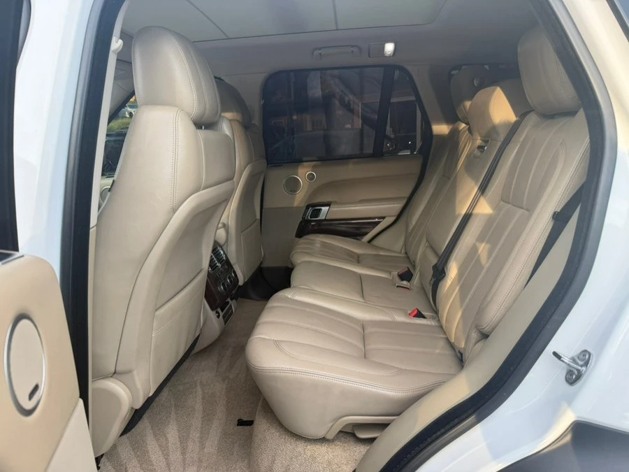 2017 Land Rover Range Rover L405 - Image 17 of 20