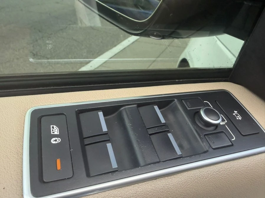 2017 Land Rover Range Rover L405 - Image 18 of 20