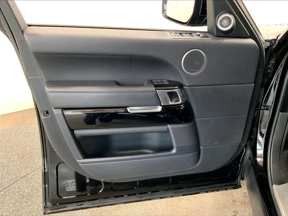 2017 Land Rover Range Rover L405 - Image 8 of 20