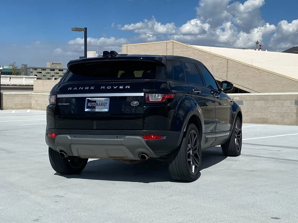 2017 Land Rover Range Rover L405 - Image 5 of 19