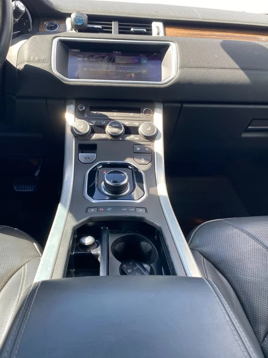 2017 Land Rover Range Rover L405 - Image 14 of 19