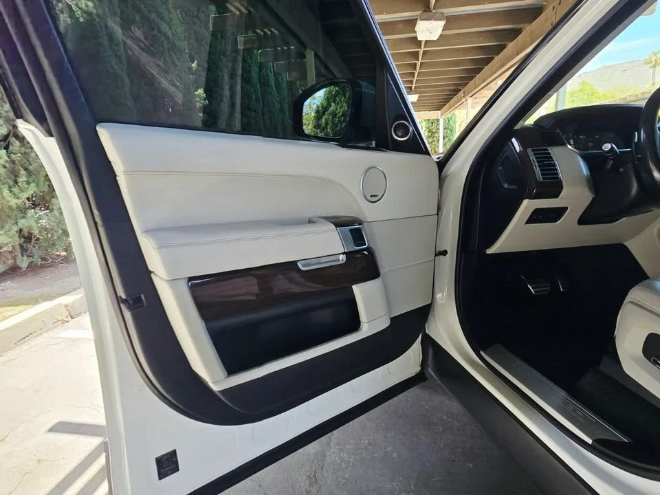 2017 Land Rover Range Rover L405 - Image 12 of 20