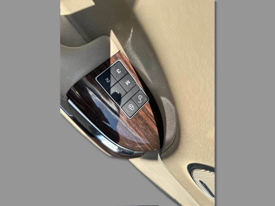 2017 Land Rover Range Rover L405 - Image 14 of 20