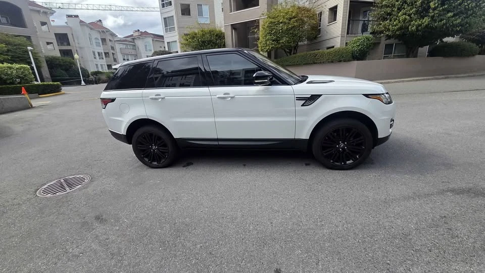 2017 Land Rover Range Rover L405 - Image 5 of 9