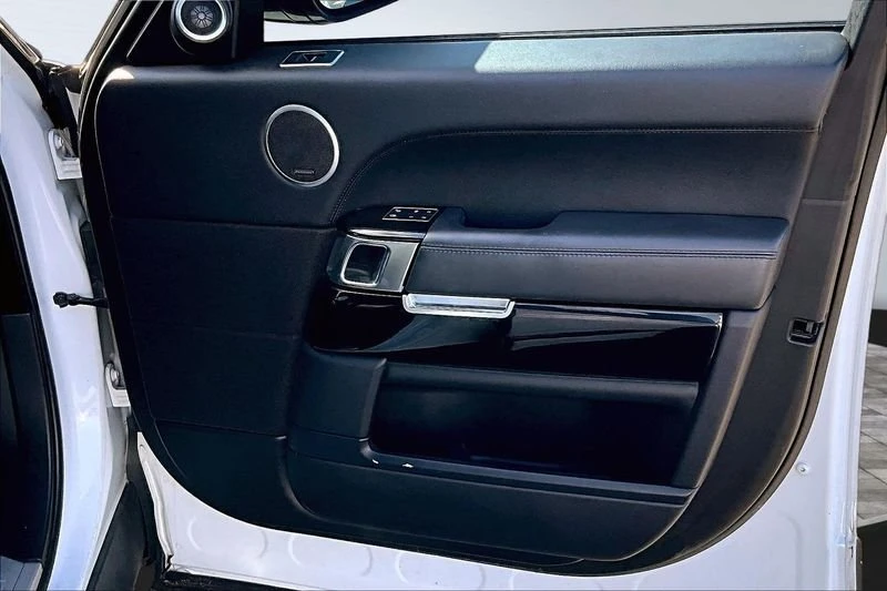 2017 Land Rover Range Rover L405 - Image 17 of 20