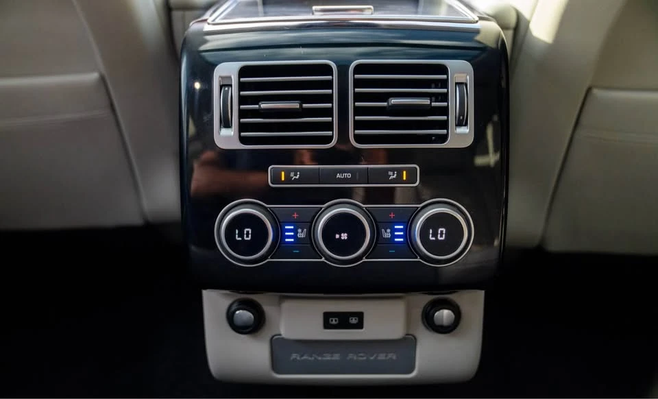 2017 Land Rover Range Rover L405 - Image 7 of 9