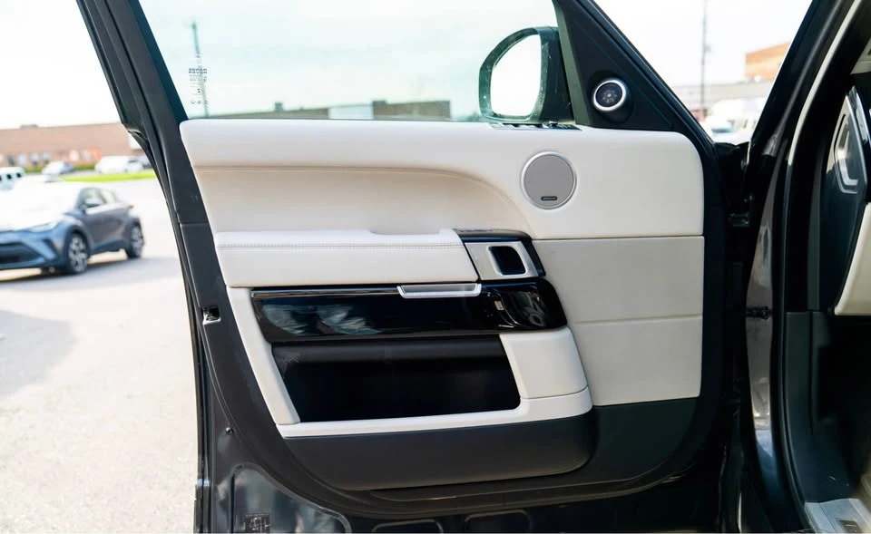 2017 Land Rover Range Rover L405 - Image 6 of 9