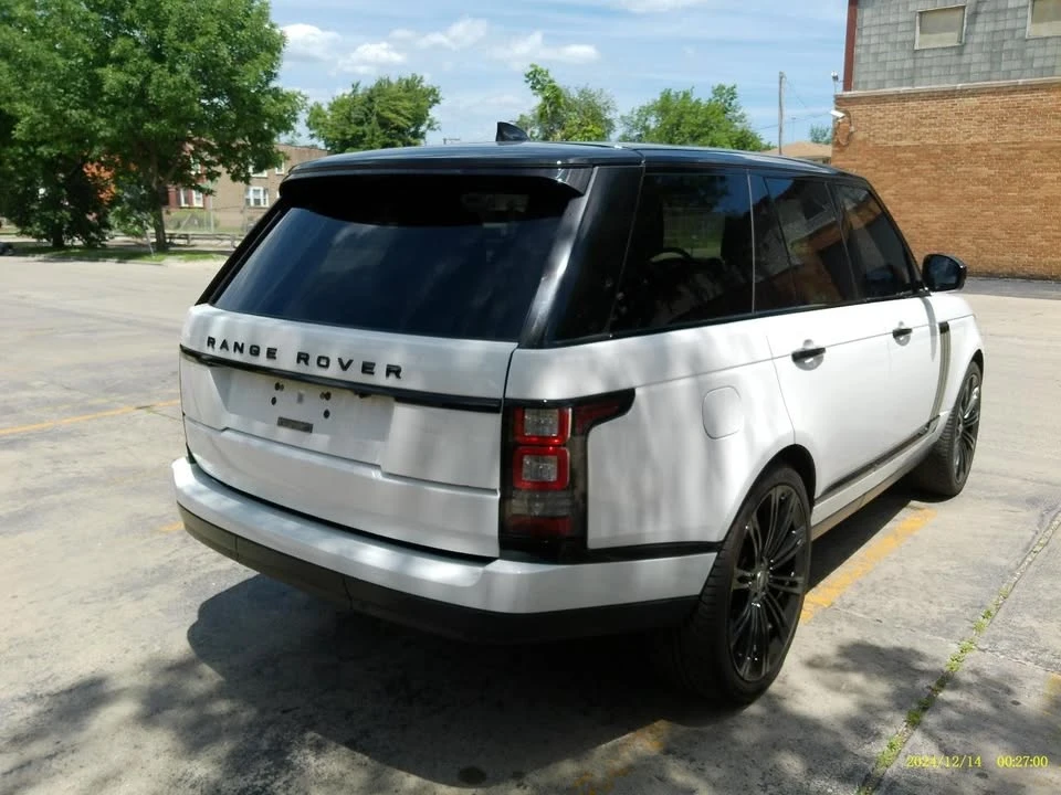 2017 Land Rover Range Rover L405 - Image 9 of 20