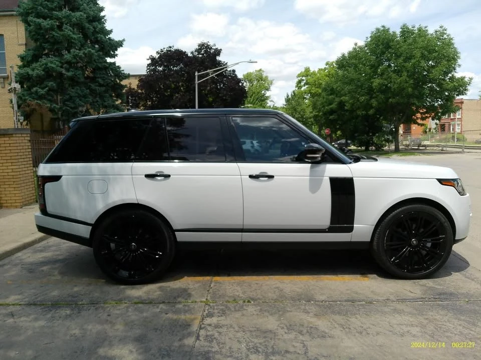 2017 Land Rover Range Rover L405 - Image 12 of 20