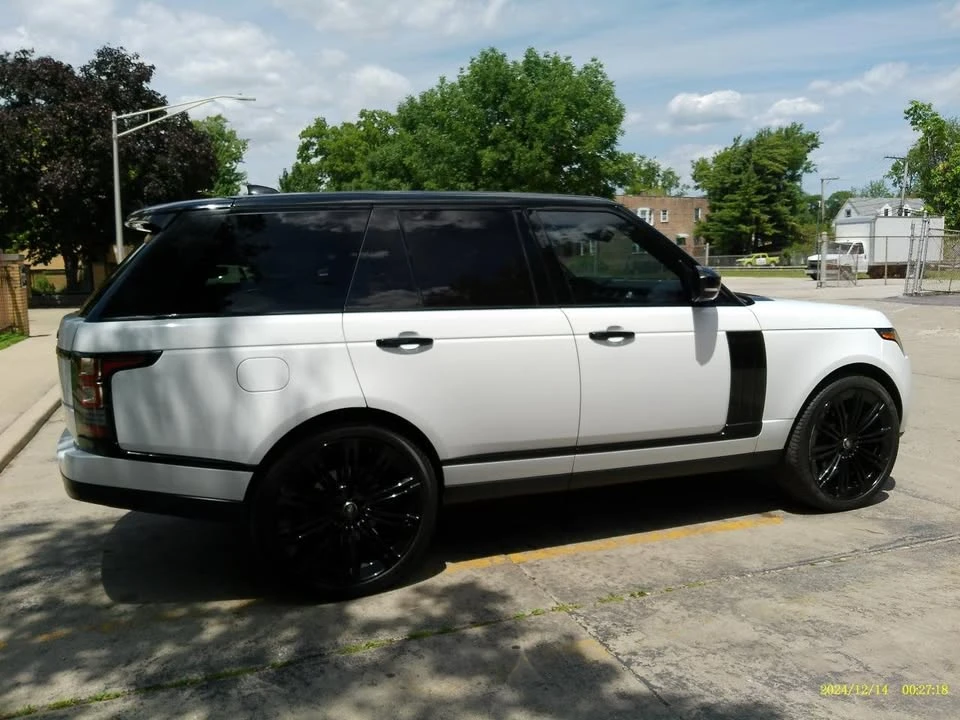 2017 Land Rover Range Rover L405 - Image 11 of 20
