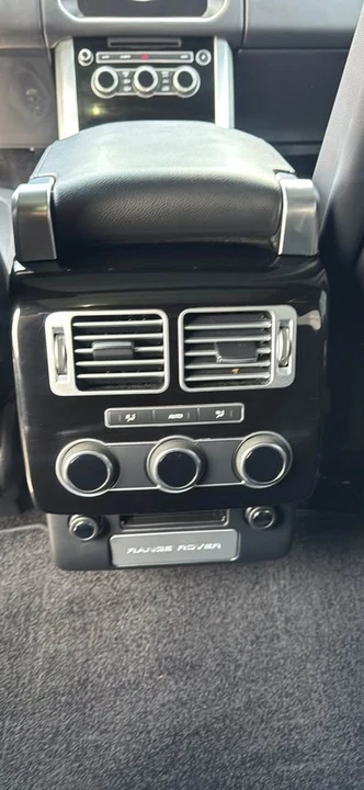 2017 Land Rover Range Rover L405 - Image 10 of 16