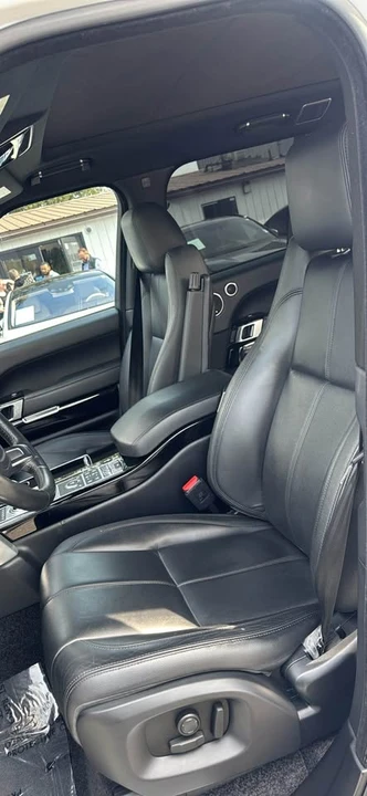 2017 Land Rover Range Rover L405 - Image 7 of 16