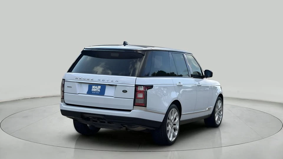 2017 Land Rover Range Rover L405 - Image 4 of 20