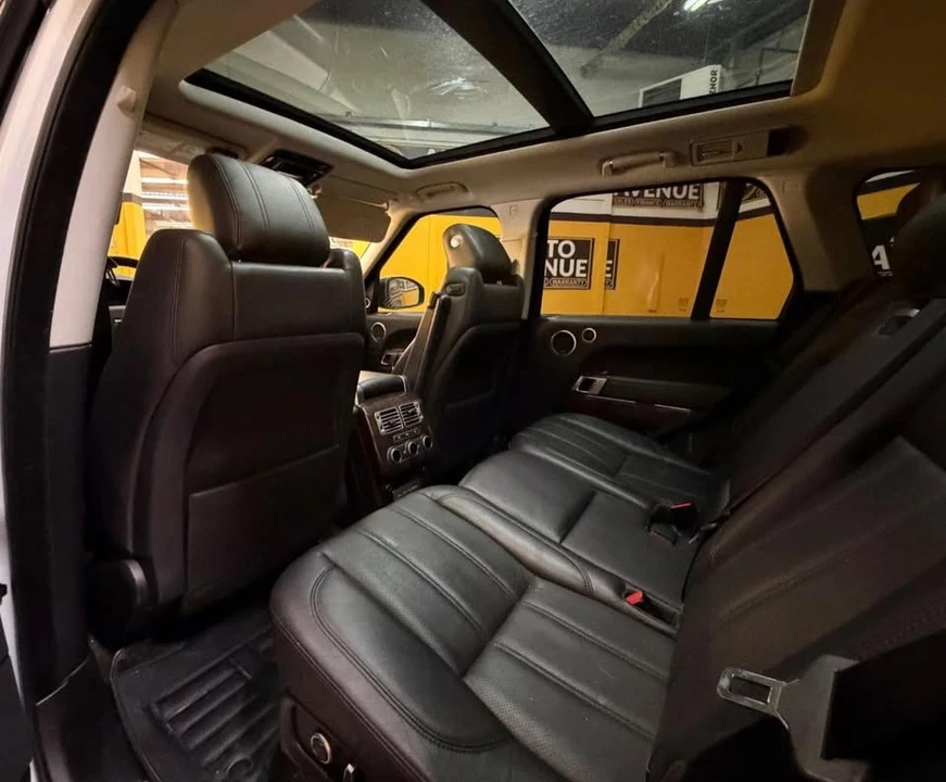 2017 Land Rover Range Rover L405 - Image 11 of 16