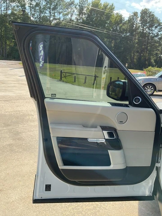 2017 Land Rover Range Rover L405 - Image 8 of 19