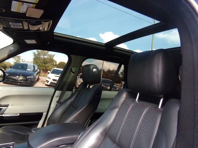 2017 Land Rover Range Rover L405 - Image 11 of 20
