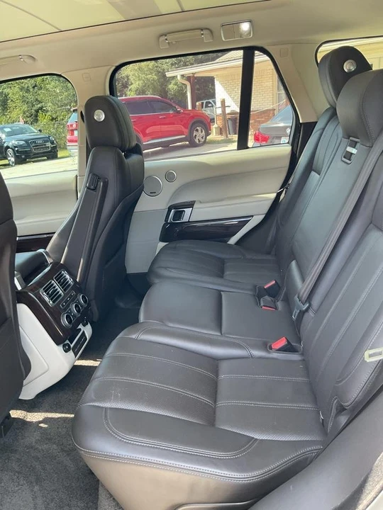 2017 Land Rover Range Rover L405 - Image 11 of 19