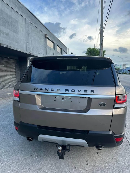 2017 Land Rover Range Rover L405 - Image 4 of 10