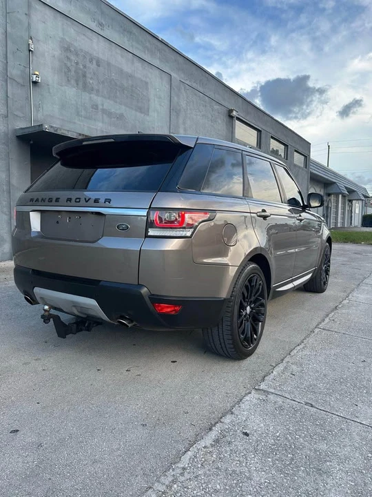 2017 Land Rover Range Rover L405 - Image 2 of 10