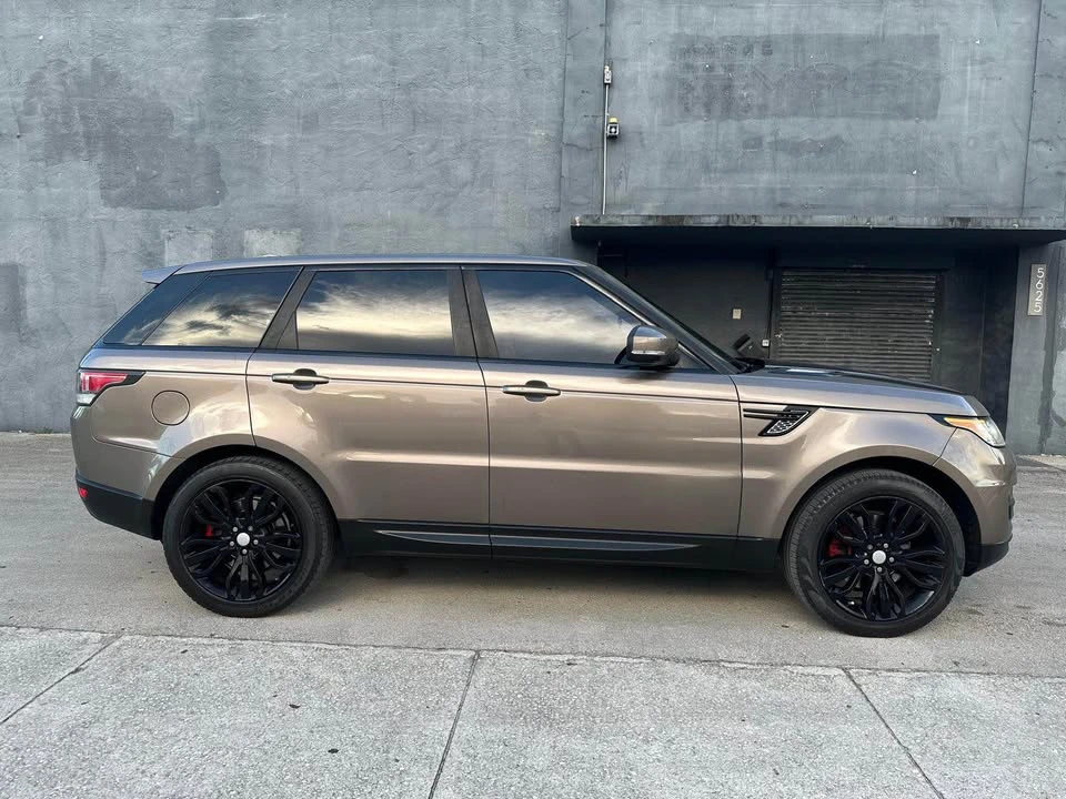 2017 Land Rover Range Rover L405 - Image 5 of 10