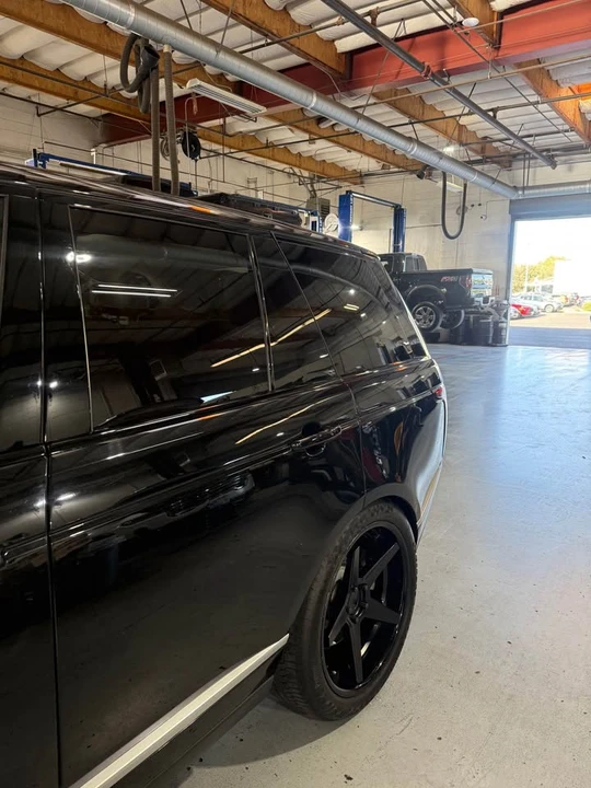 2017 Land Rover Range Rover L405 - Image 7 of 18