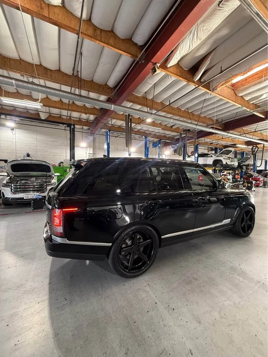 2017 Land Rover Range Rover L405 - Image 3 of 18