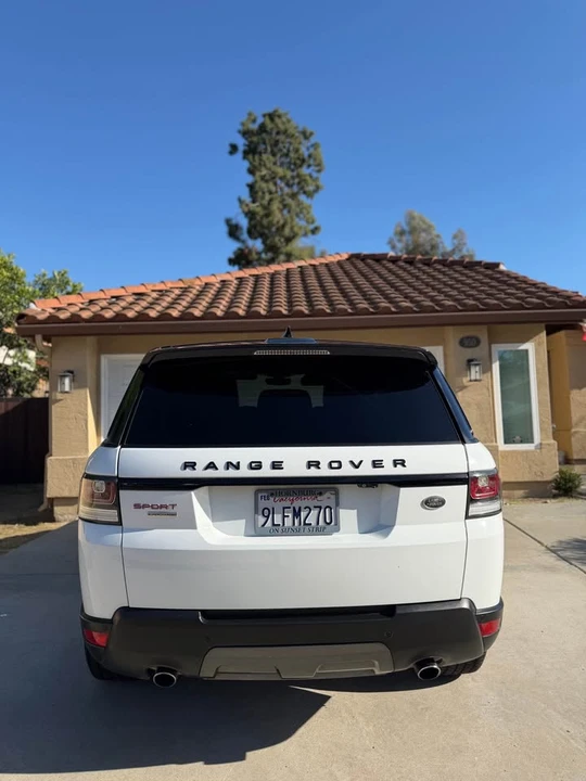 2017 Land Rover Range Rover L405 - Image 4 of 11