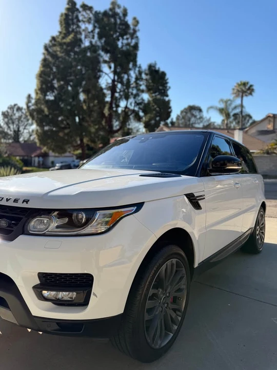 2017 Land Rover Range Rover L405 - Image 2 of 11