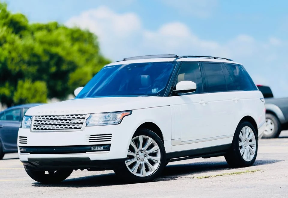 2017 Land Rover Range Rover L405 - Image 4 of 17