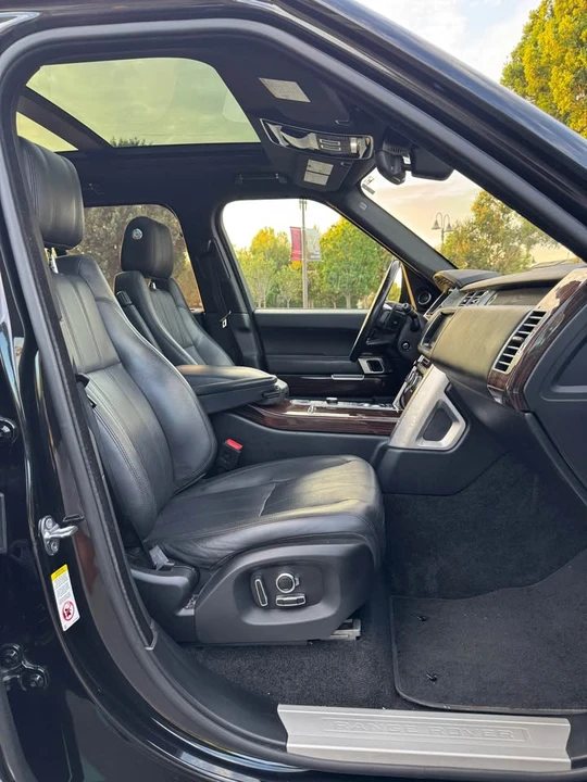 2017 Land Rover Range Rover L405 - Image 11 of 17