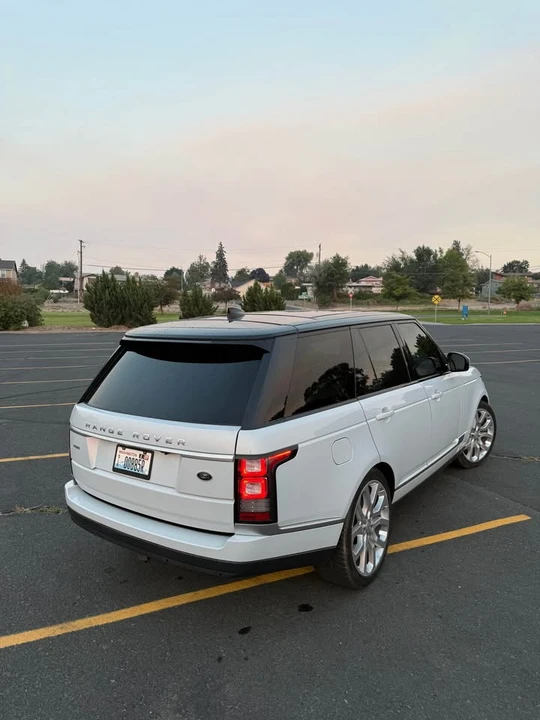 2017 Land Rover Range Rover L405 - Image 8 of 20