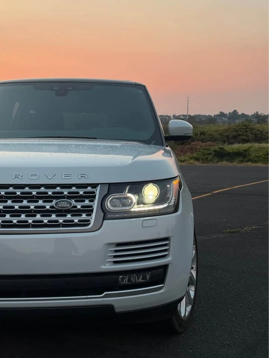 2017 Land Rover Range Rover L405 - Image 4 of 20