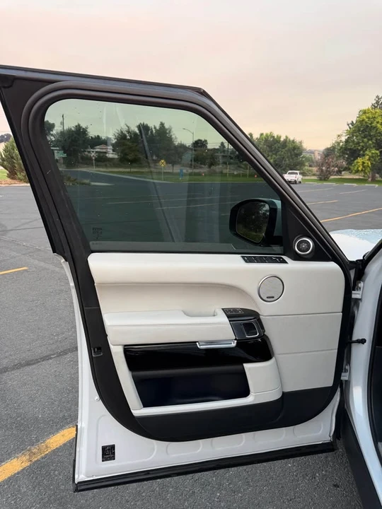 2017 Land Rover Range Rover L405 - Image 12 of 20
