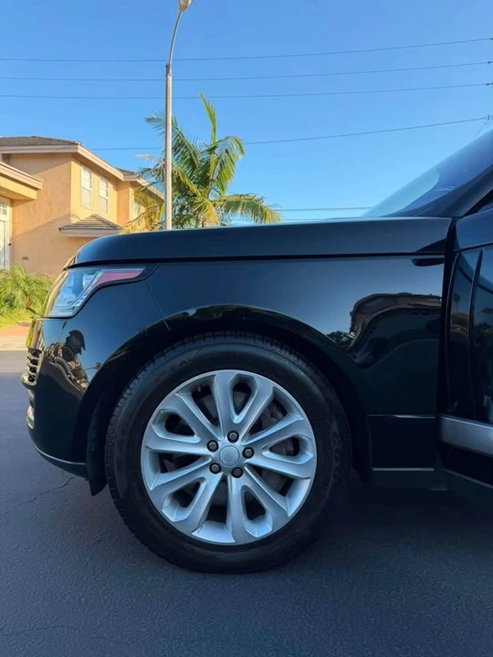 2017 Land Rover Range Rover L405 - Image 2 of 12