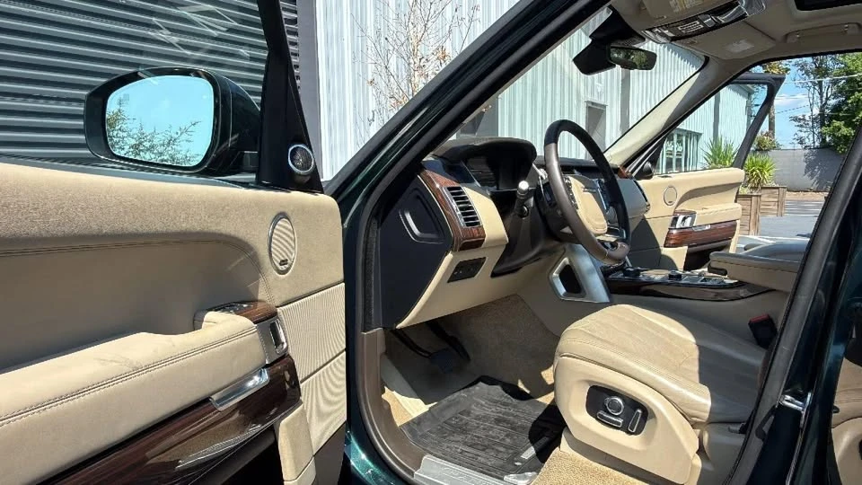 2017 Land Rover Range Rover L405 - Image 9 of 20