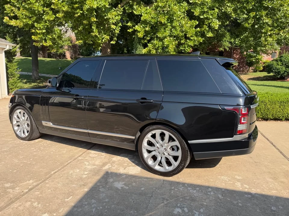 2017 Land Rover Range Rover L405 - Image 9 of 20