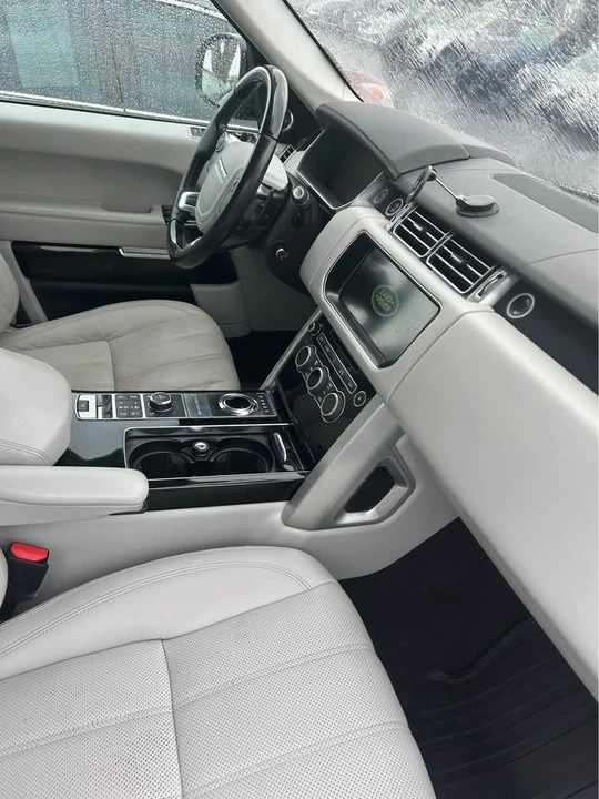2017 Land Rover Range Rover L405 - Image 3 of 5