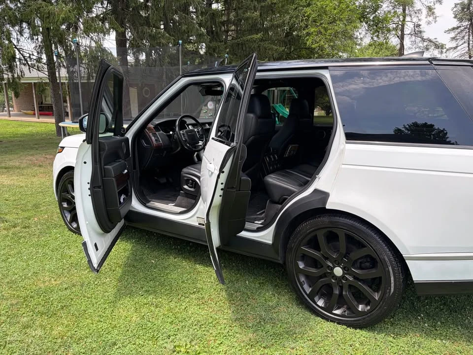 2017 Land Rover Range Rover L405 - Image 5 of 9