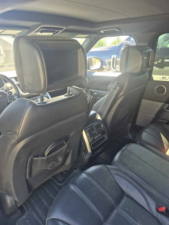 2017 Land Rover Range Rover L405 - Image 9 of 11