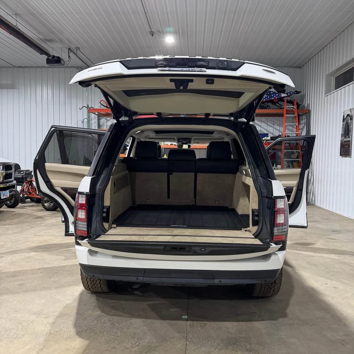 2017 Land Rover Range Rover L405 - Image 6 of 20