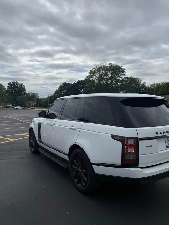 2017 Land Rover Range Rover L405 - Image 4 of 9