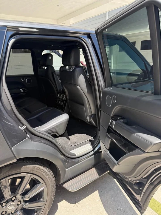 2017 Land Rover Range Rover L405 - Image 10 of 17
