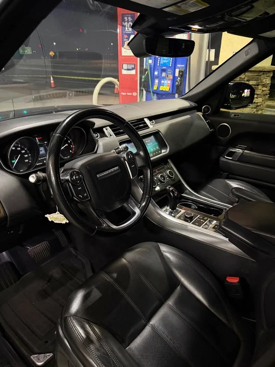 2017 Land Rover Range Rover L405 - Image 5 of 10