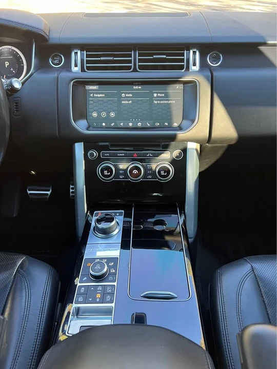 2017 Land Rover Range Rover L405 - Image 9 of 20