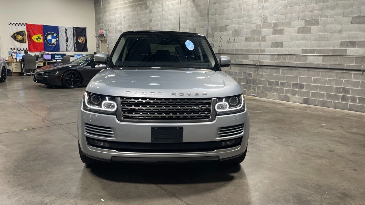 2017 Land Rover Range Rover L405 - Image 10 of 31