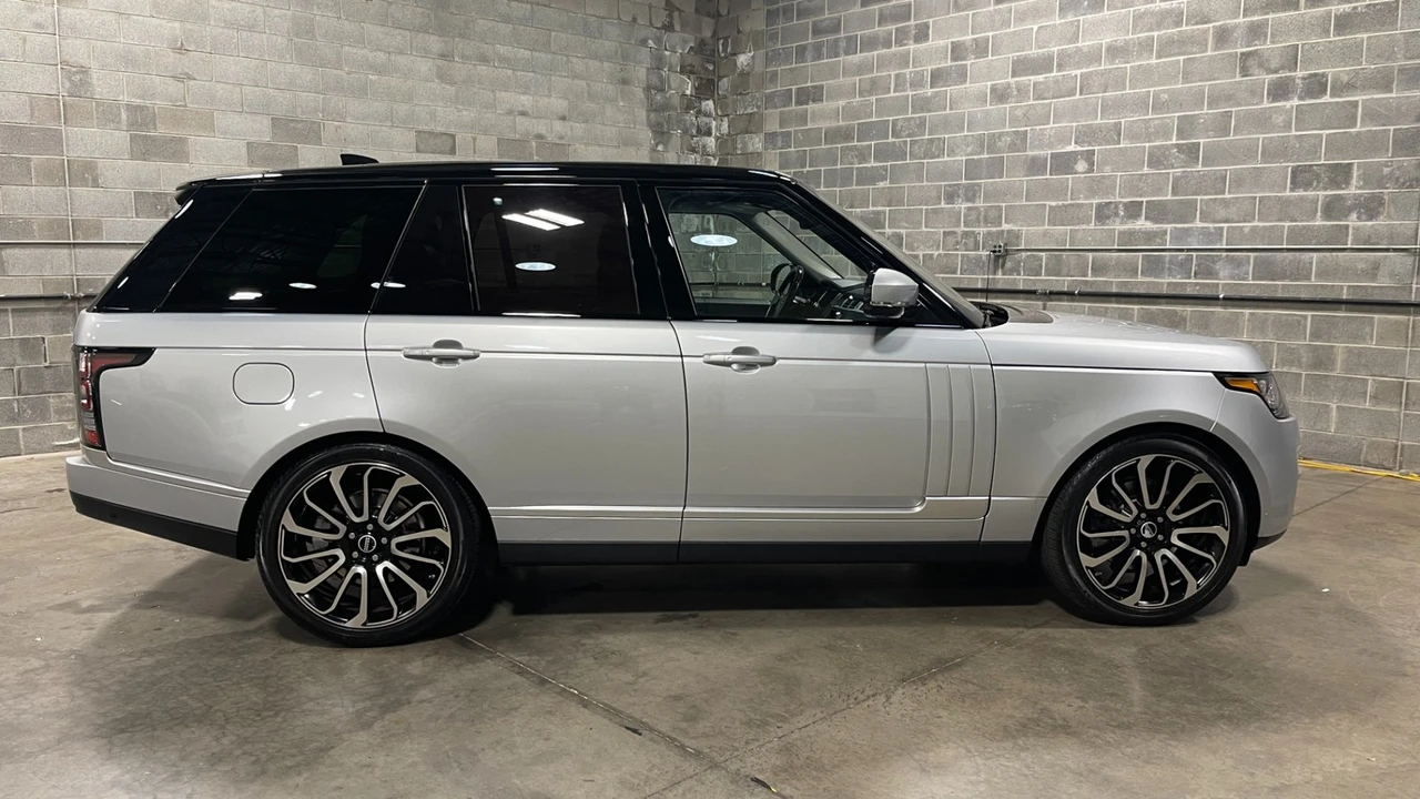 2017 Land Rover Range Rover L405 - Image 5 of 31