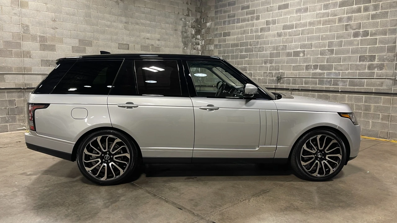 2017 Land Rover Range Rover L405 - Image 6 of 31