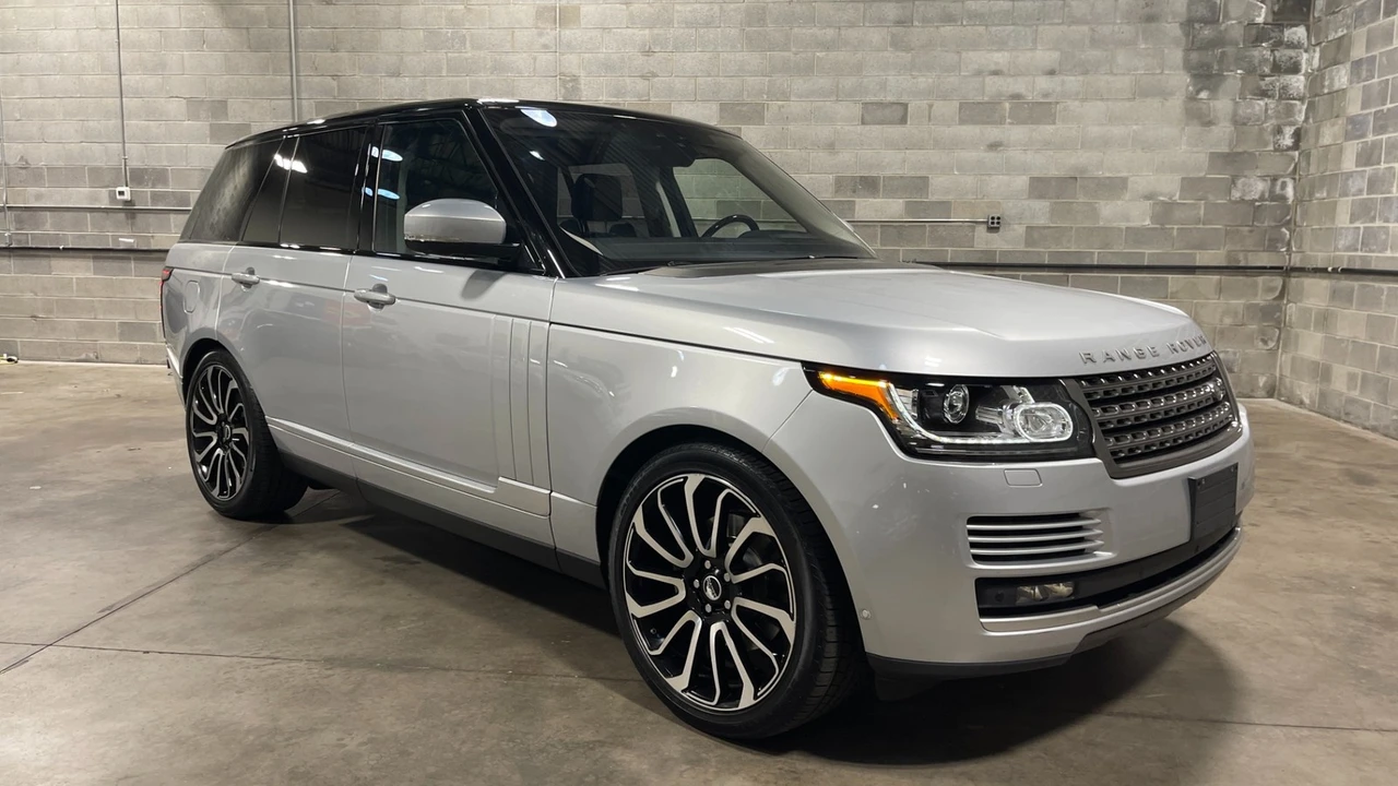 2017 Land Rover Range Rover L405 - Image 2 of 31